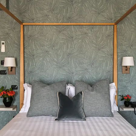 Готель Porta San Mamolo 4*