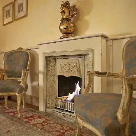 Готель Porta San Mamolo 4*