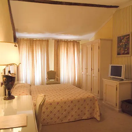 Porta San Mamolo 4* Болонья